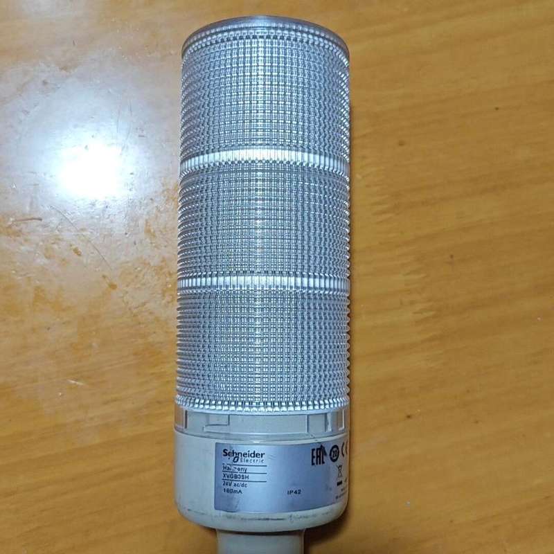 施耐德信号灯XVGB3SH,实物如图,想要的联系!--议价商品