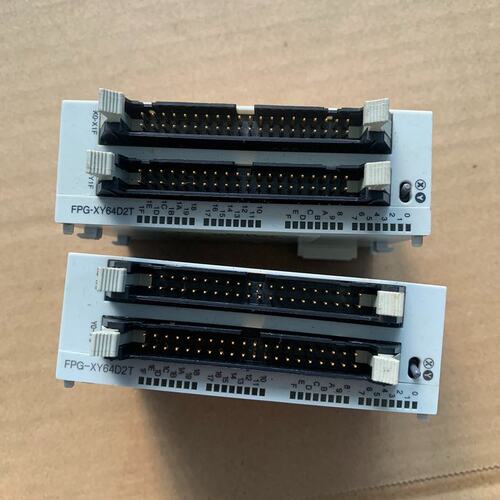 松下PLC扩展模块 FPG-XY64D2T 实拍图--议价商品
