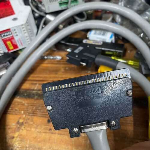 进口数据线HIF3-30CV (50针) 的接头。大概有1--议价商品