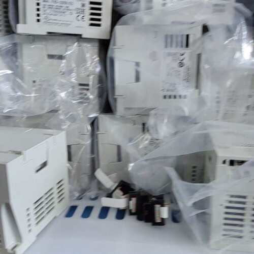 正品三菱FX5U-32MT/ES fX5U-80MT FX5--议价商品