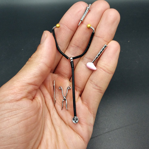 1/12兵人场景配件医生护士听诊器