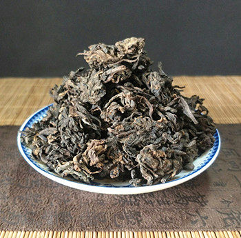 2015年勐海高山原料老茶头
