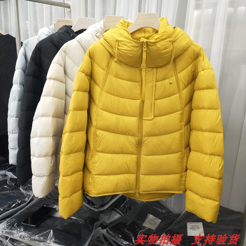 茜58专柜正品冬季新款时尚连帽休闲小个子亮色白鸭绒羽绒服外套女