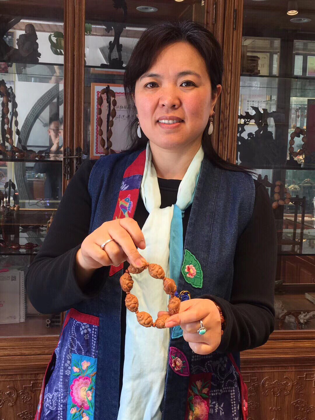 胡小兰核雕本工雕刻橄榄核雕八宝弥勒小重器手串手链