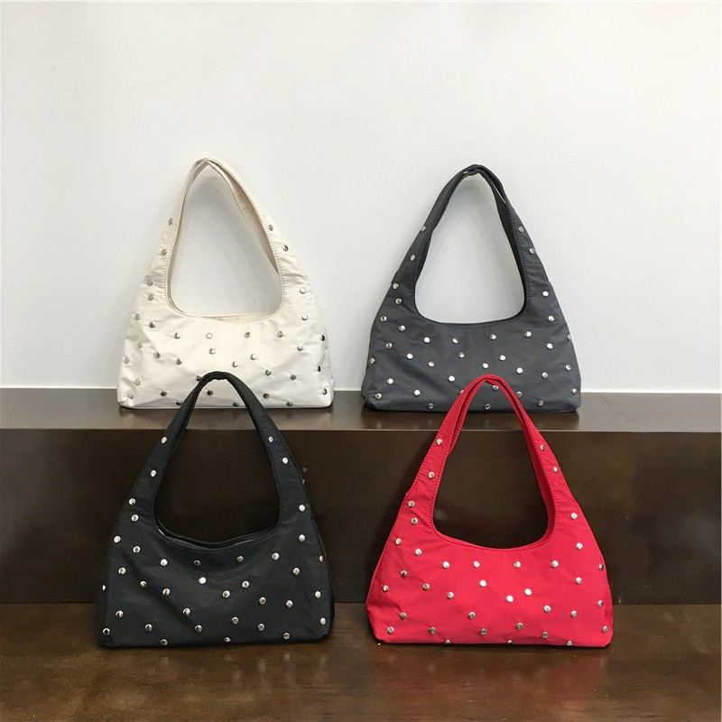 小脏柜 自制夏季美式潮铆钉装饰尼龙三角托特包手提女单肩腋下包,箱包皮具/热销女包/男包,通用款女包,淘宝优惠券,粉丝福利购,淘宝优惠卷