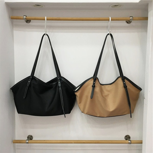 小脏柜 小众高级感休闲尼龙布菜篮子包松弛手提单肩大容量托特包