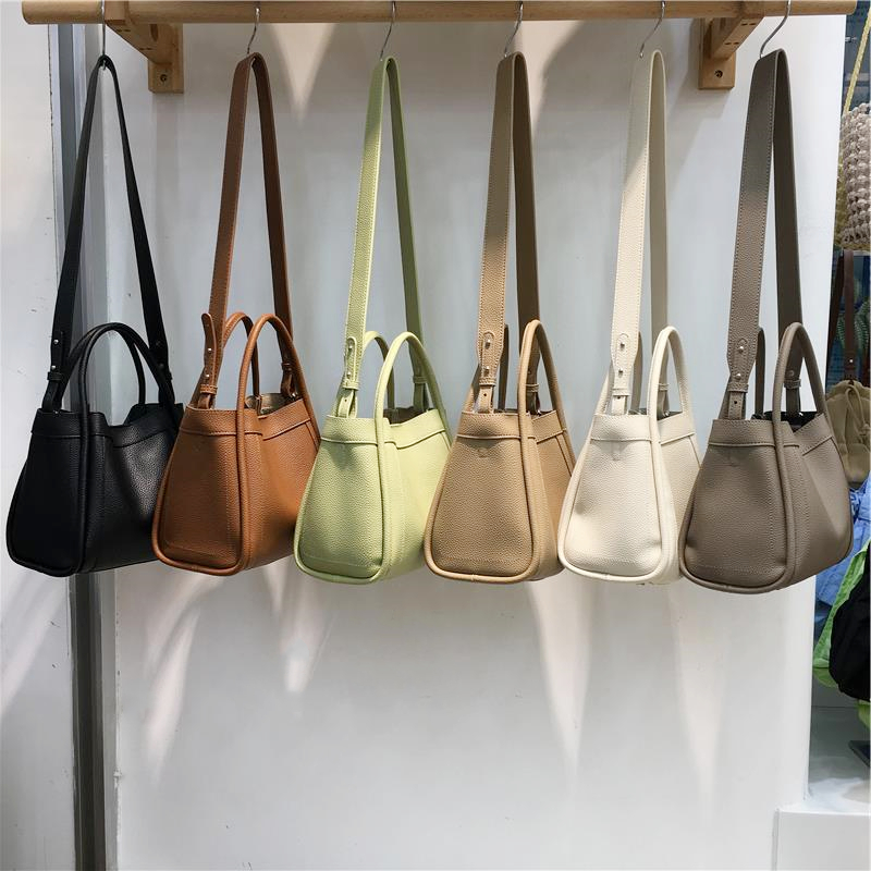 小脏柜 2025新款高级感菜篮子手提水桶包简约百搭通勤单肩托特包