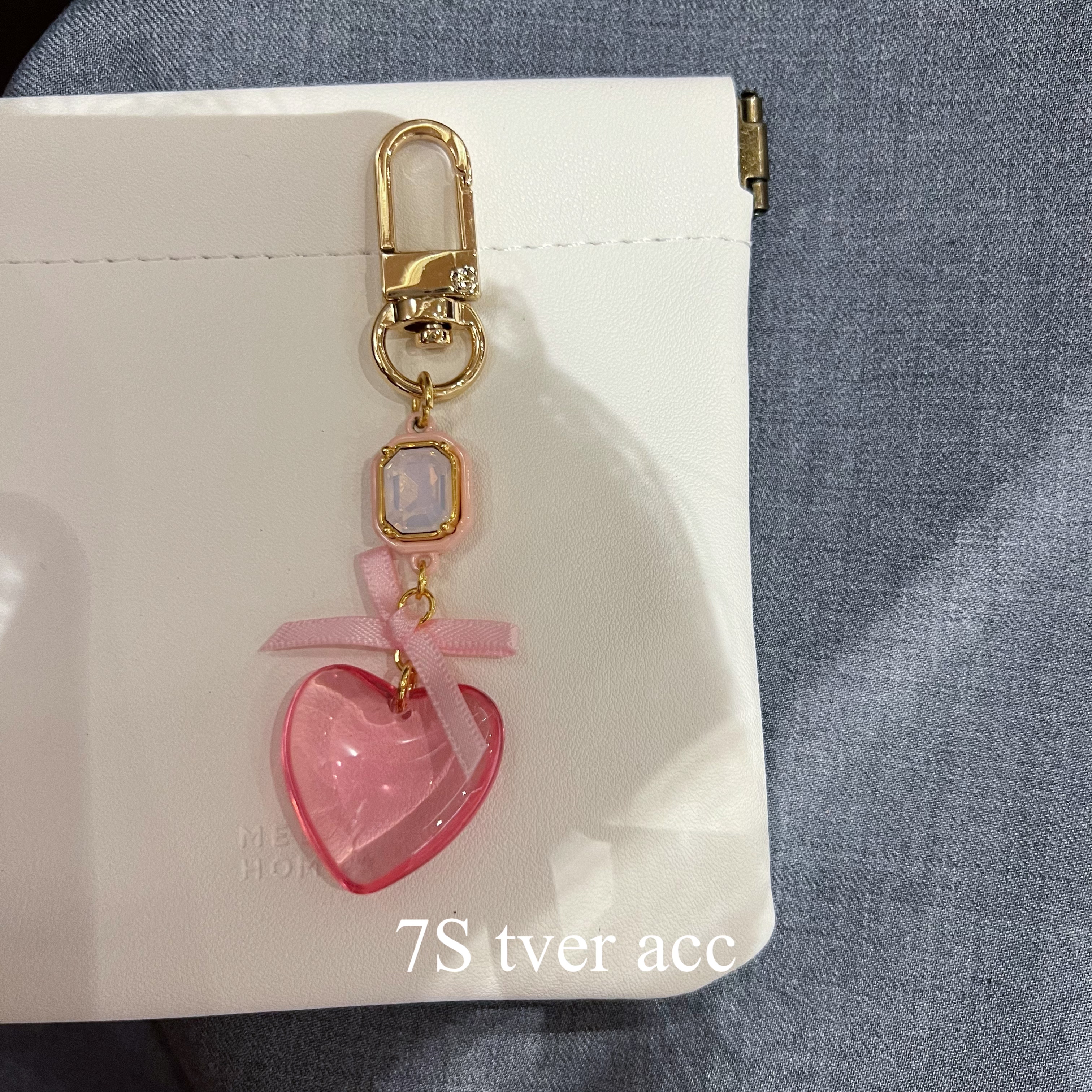现韩国进口粉爱心扣挂件蝴蝶结包链包挂饰汽车钥匙扣男女情侣挂件