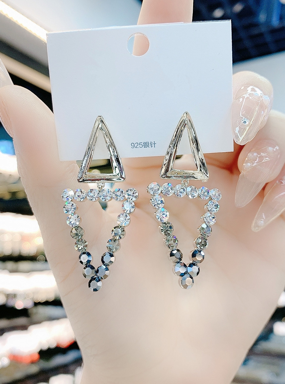 高级感几何三角形镶钻耳环女显脸瘦纯银针耳钉夸张大气质时尚耳饰
