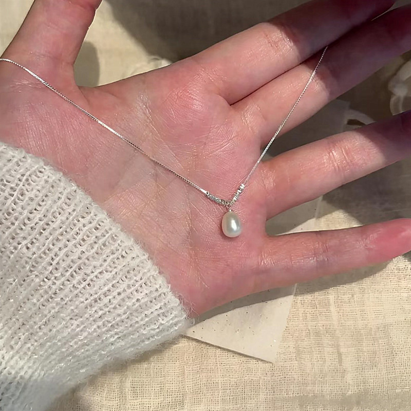 细链碎银水滴珍珠锁骨链