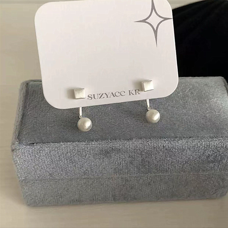 银色磨砂前后戴方块小球耳钉