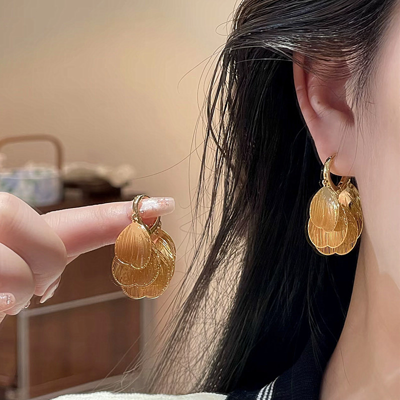 小众夸张花瓣金属感长流苏耳环