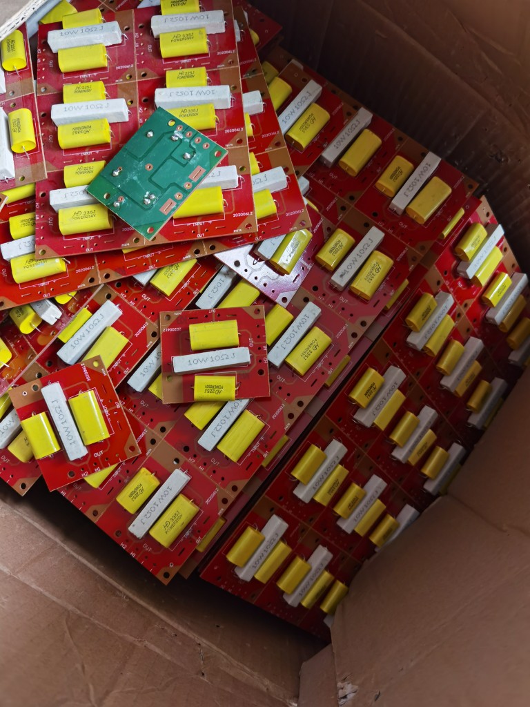 卡包音箱专业分频器一低二高200W分频器书架音箱家用音响配件分频