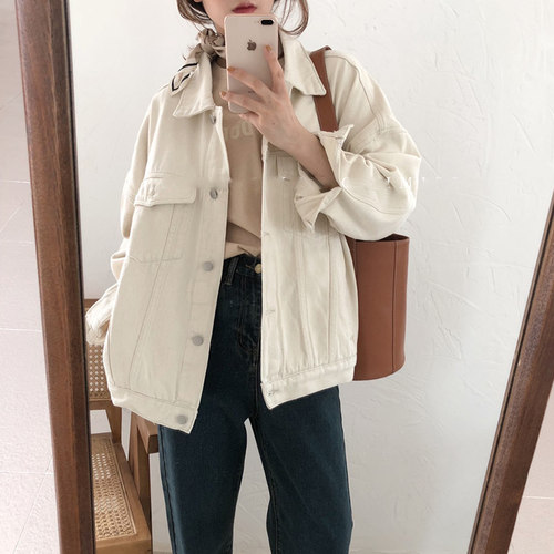 小红书~强推温柔米白色外套