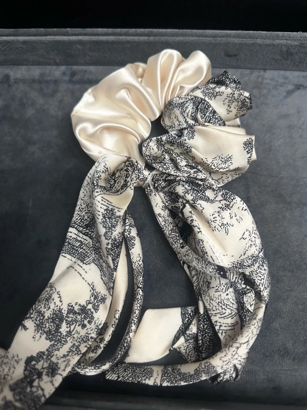 8023感国风马面裙设计理念发箍复古印花大肠圈优雅时尚抓夹发箍,饰品/流行首饰/时尚饰品新,发饰,淘宝优惠券,粉丝福利购,淘宝优惠卷