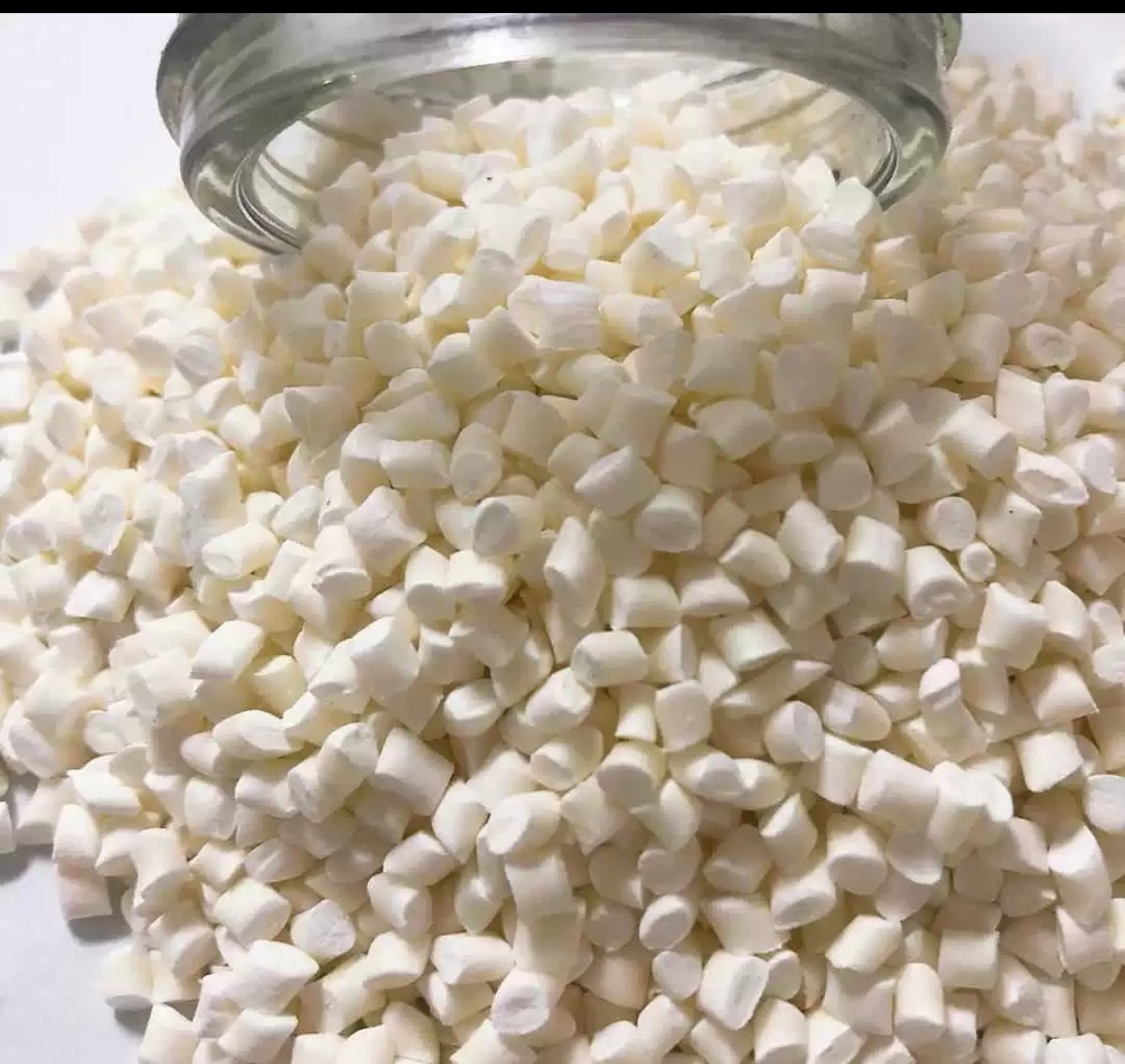 白色pla生物可降解料 玉米淀粉塑料颗粒日用品注塑级塑料颗粒