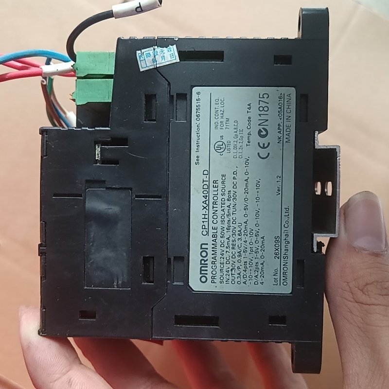 议价Omron欧姆龙CP1H-XA40DT-D拆机件,成色看看图维修