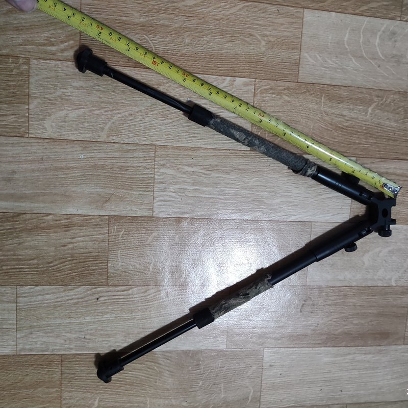 议价的两脚架 支架 尺寸见图片,可伸缩,有使用痕迹。36元包维修