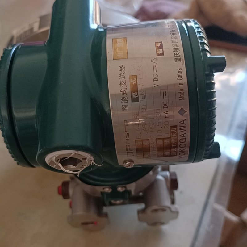 横河变送器438E，全新有点划痕，后盖打不开了，当旧的处理了图片