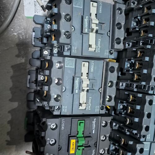 议价施耐德接触器LC1N40和LC1E40，拆机二手，成色如图，维修