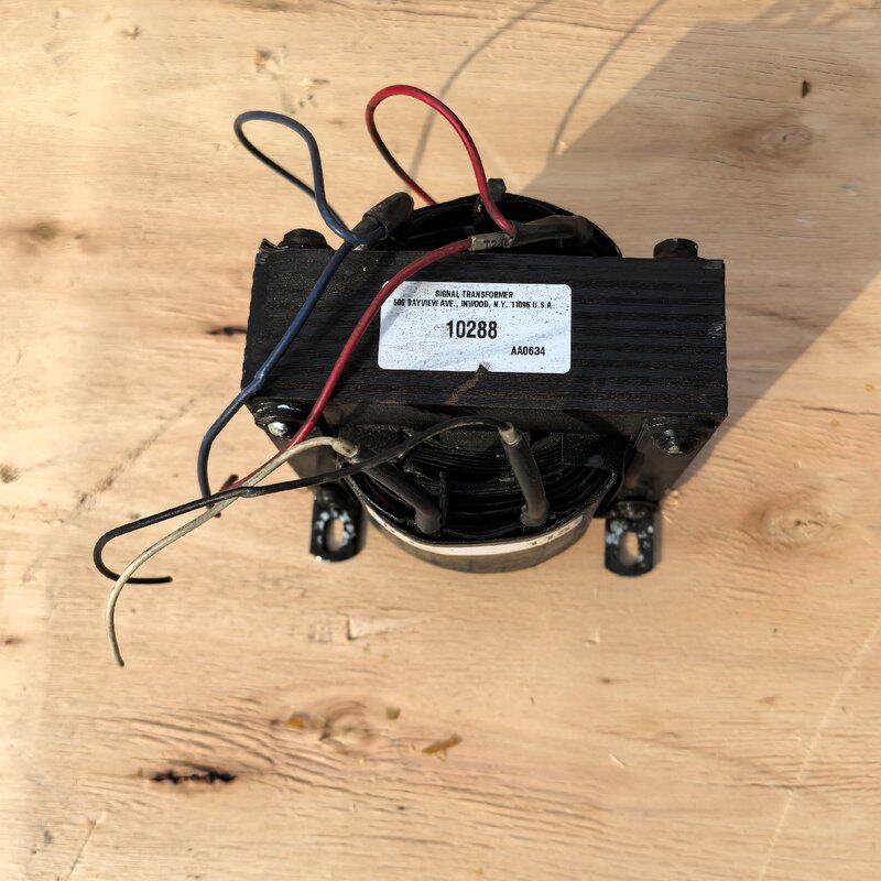 议价美国Signal红线牛变压器100W，输入115V,输出6V维修