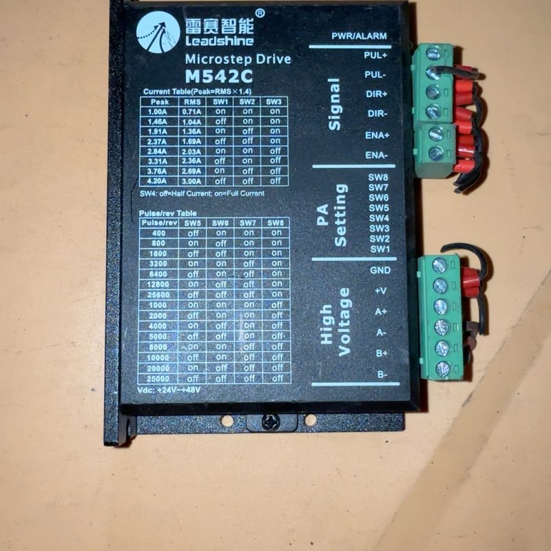 议价雷赛M542C步进驱动器,两相四线,24-48V直流供电,维修