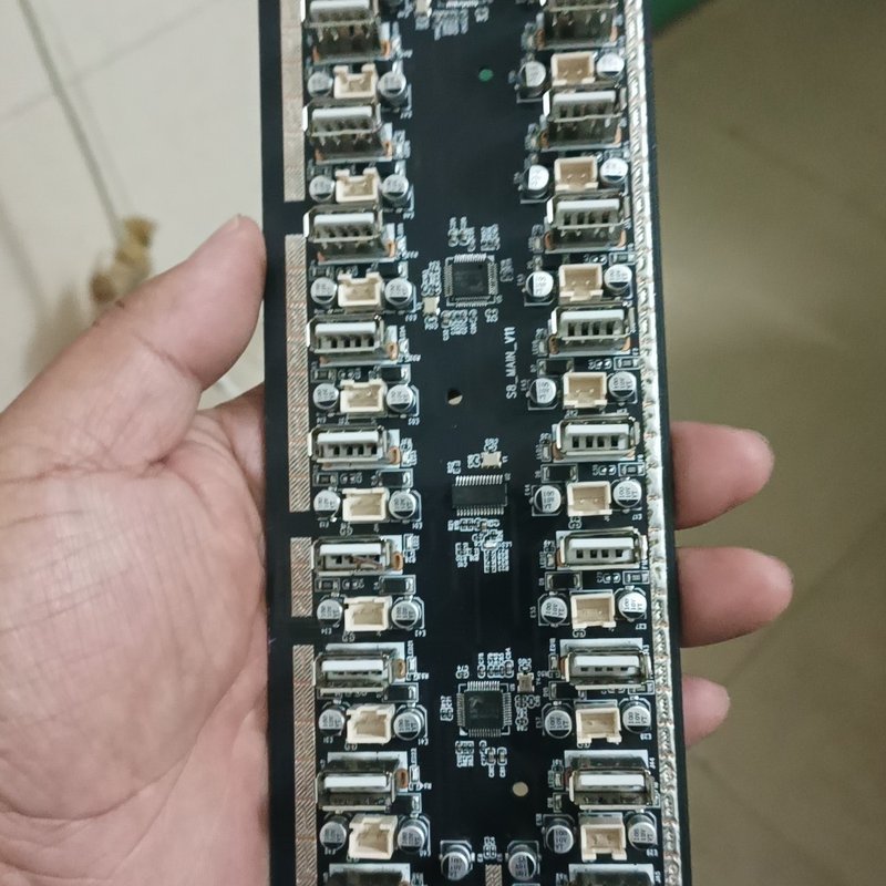 议价22口usb集线器 ,充电。直供线,键盘。U盘,均可维修