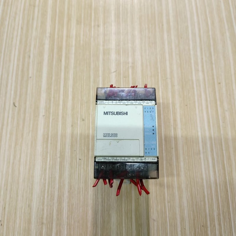 议价三菱PLC FX1S-14MR-001，拆机品，功能完好。外维修