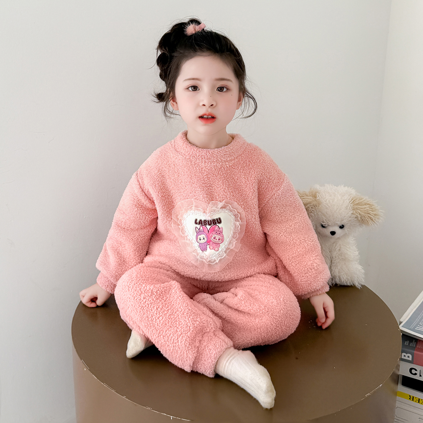 女童睡衣2025新款秋冬季女宝宝珊瑚绒两件套儿童法兰绒家居服套装