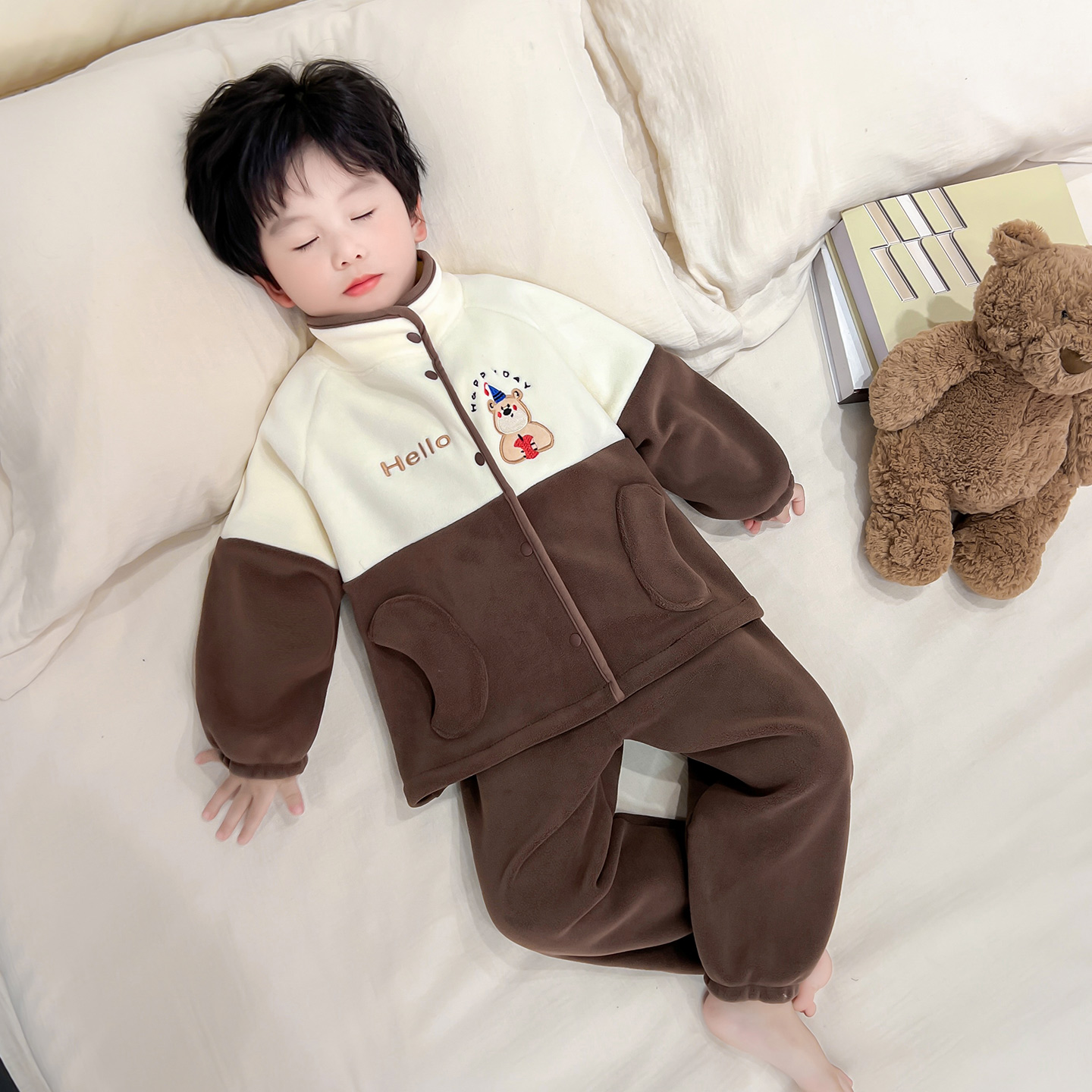 男童秋冬款睡衣2025新款男孩奥粒绒拼色套装儿童珊瑚绒开衫家居服