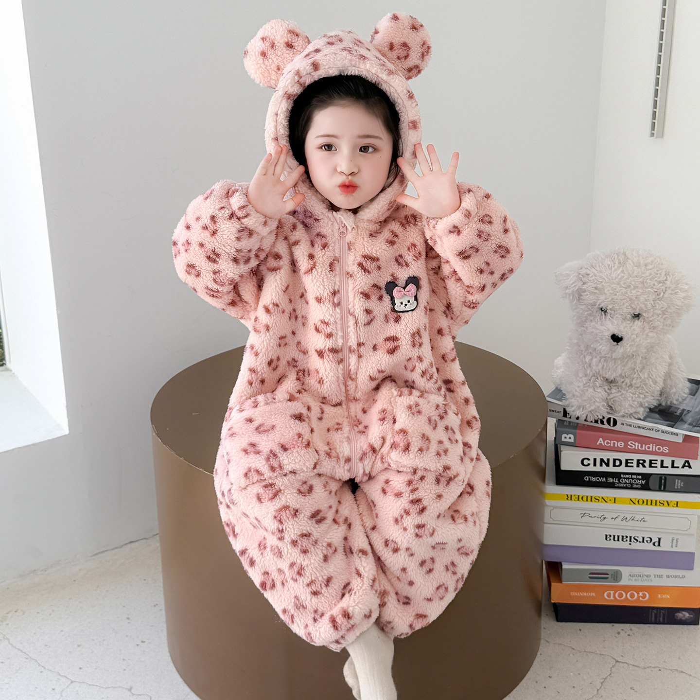 女童加厚珊瑚绒连体睡衣儿童冬季双层保暖可爱米奇爬服宝宝家居服