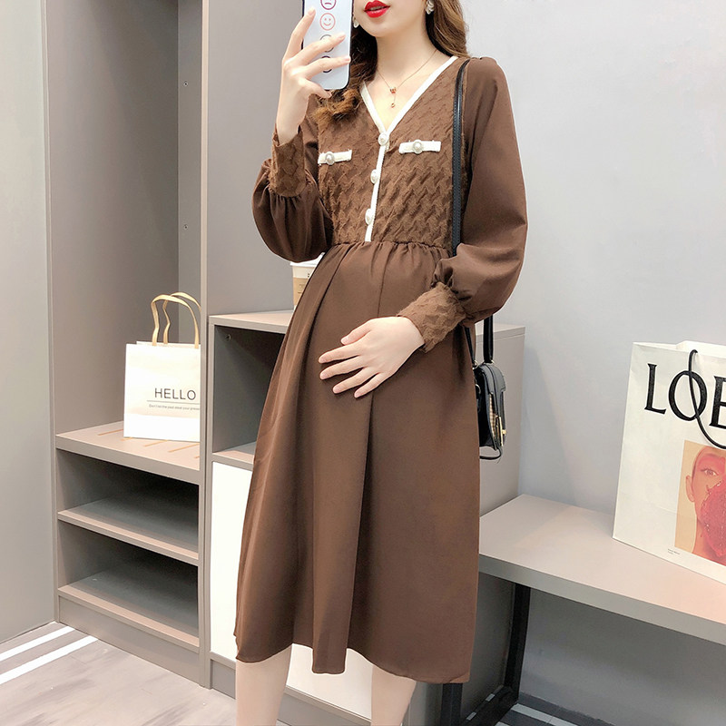 孕妇春装连衣裙气质小香风孕妇装孕妇裙2021新款潮妈时尚款裙子春