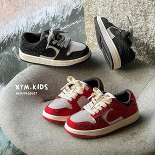 2026年春新款女童时尚个性bing闪钻低帮板鞋潮款儿童休闲运动球鞋