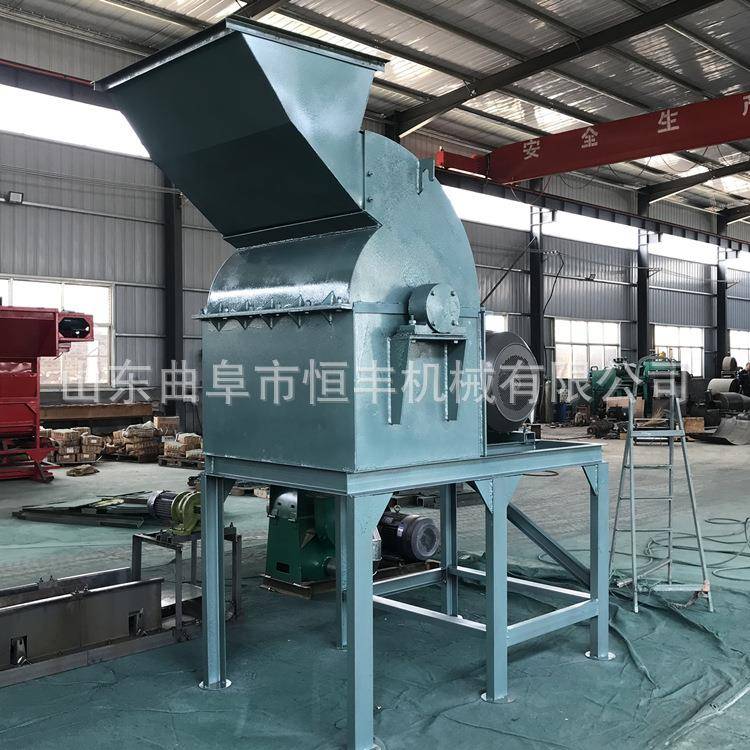 多功能木材粉碎机 园林树枝粉碎机 木材粉碎机 移动式木屑粉碎机