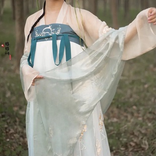 原创 烫金印花龙母披帛女汉服纯色敦煌飘带单件百搭 流光溢彩
