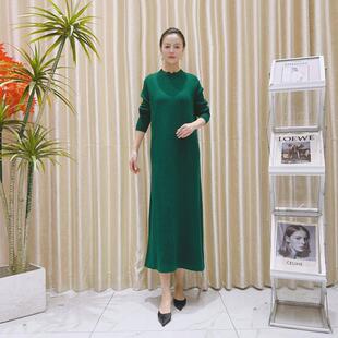 A217绿色时尚 轻奢针织连衣裙休闲百搭 气质秋冬长款