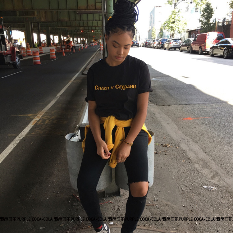 ins 网红同款欧美高街潮款宽松俄文字母印花短袖圆领男女情侣t恤