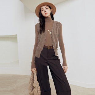 firststation时尚咖啡色V领宽松针织开衫马甲毛衣女25冬新款9020A