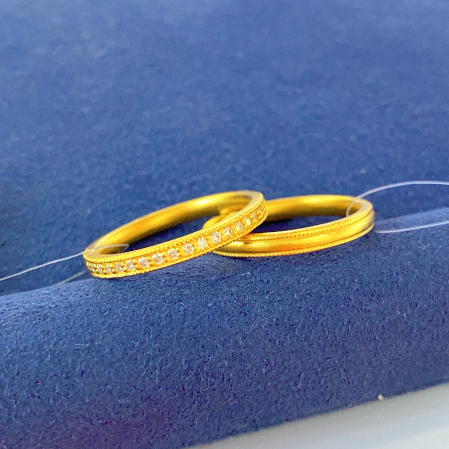 古法黄金点钻镶嵌钻石戒指半圈排戒