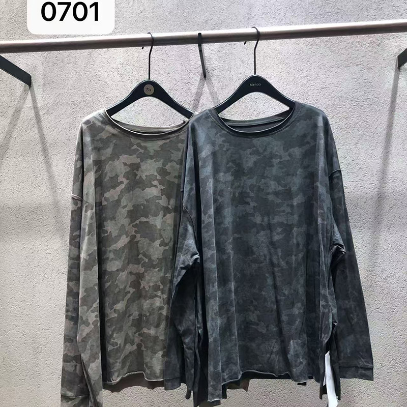me too古素0701休闲慵懒风迷彩长袖T恤女宽松圆领做旧上衣2026秋