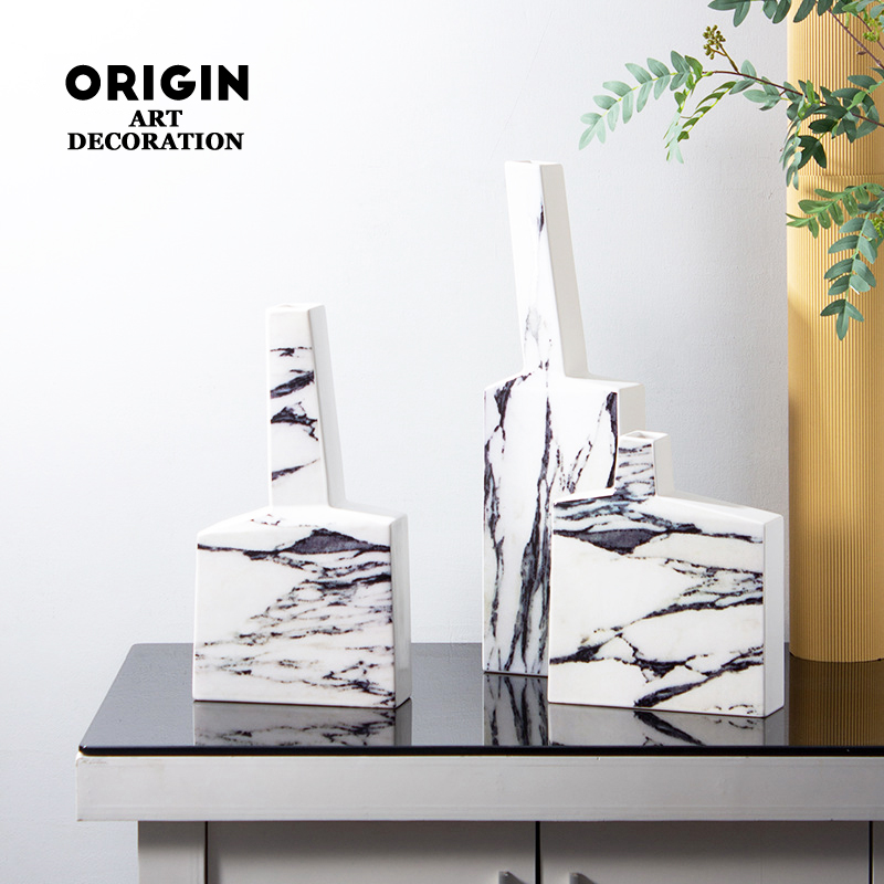 卡诗兰诺售楼处黑白条纹陶瓷花瓶