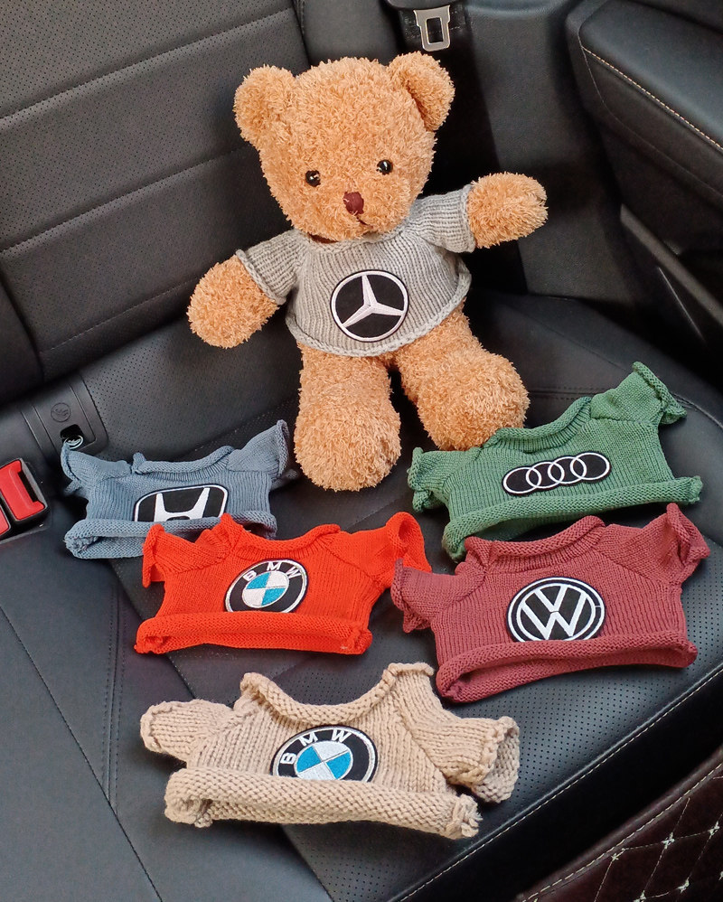 创意小熊公仔泰迪熊玩偶车标熊布娃娃车载竹炭包4s店礼品定制logo