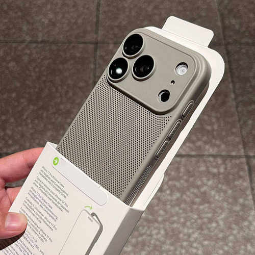适用iphone17经典黑散热手机壳