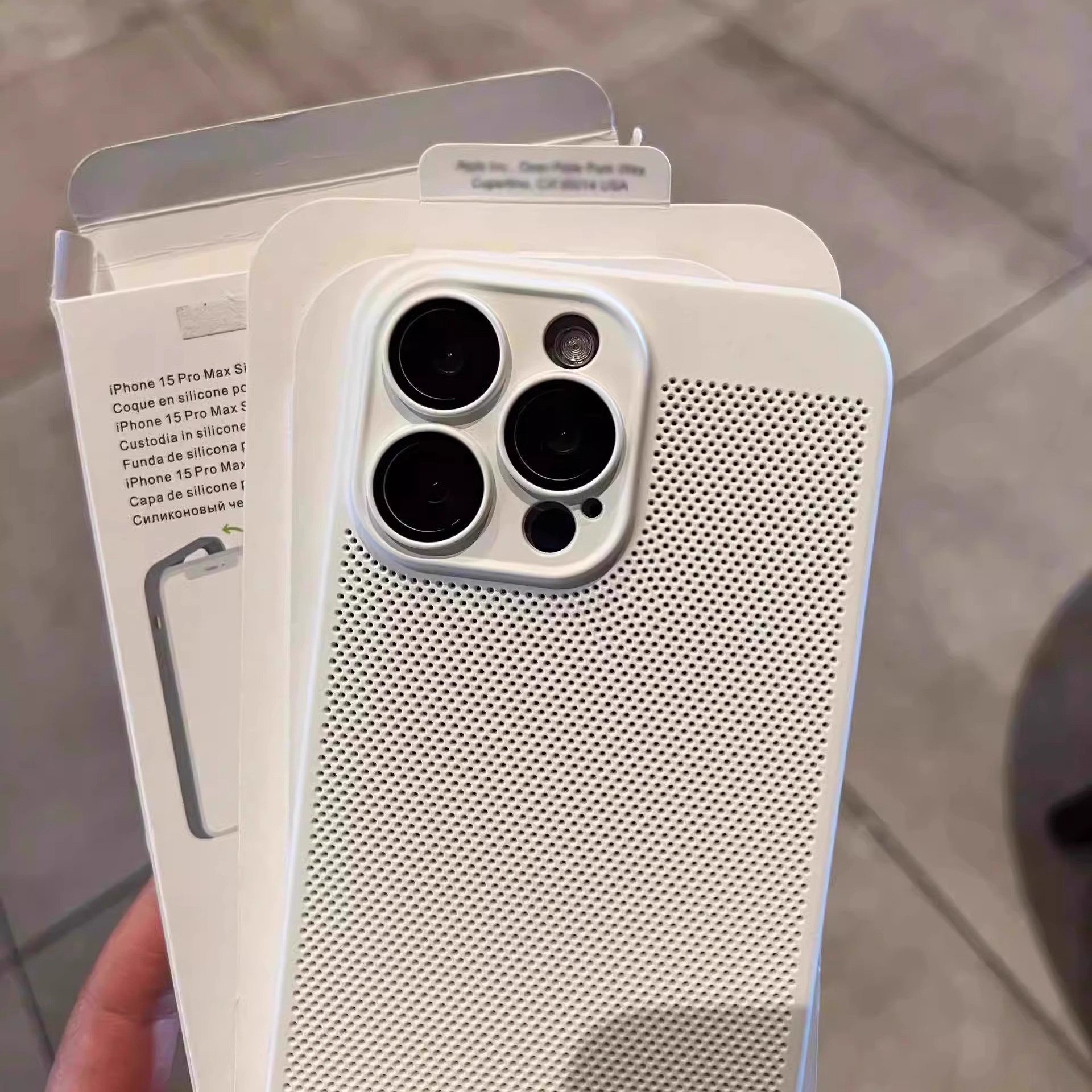 适用苹果16手机壳散热iphone15新款14promax超薄11pro透气12自带镜头膜x全包13磨砂xsmax男7女8plus夏天se3套