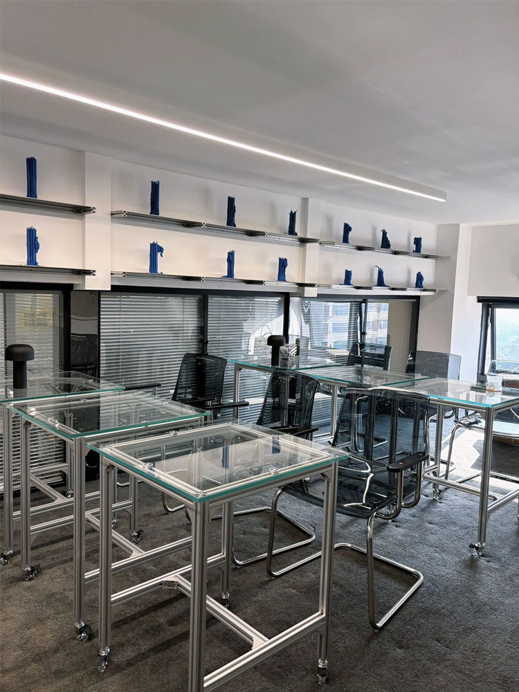 铝型材商用奶茶店咖啡厅透明玻璃桌椅组合烘焙酒吧休闲吧餐桌椅子