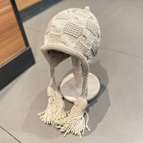 流苏吊坠护耳针织毛线帽子女冬季