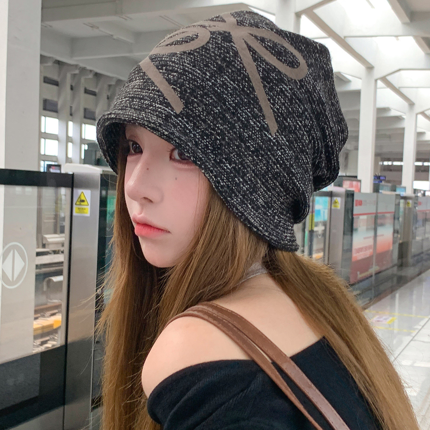 秋冬女蝴蝶结护耳显脸小堆堆帽