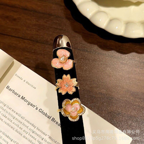粉棠！法式山茶花苞柔美珍珠碎钻戒指女富家少女感小众高级食指戒