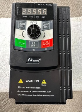 日业CM530H-B4T4R0GB/5R5B-4kw，图片为