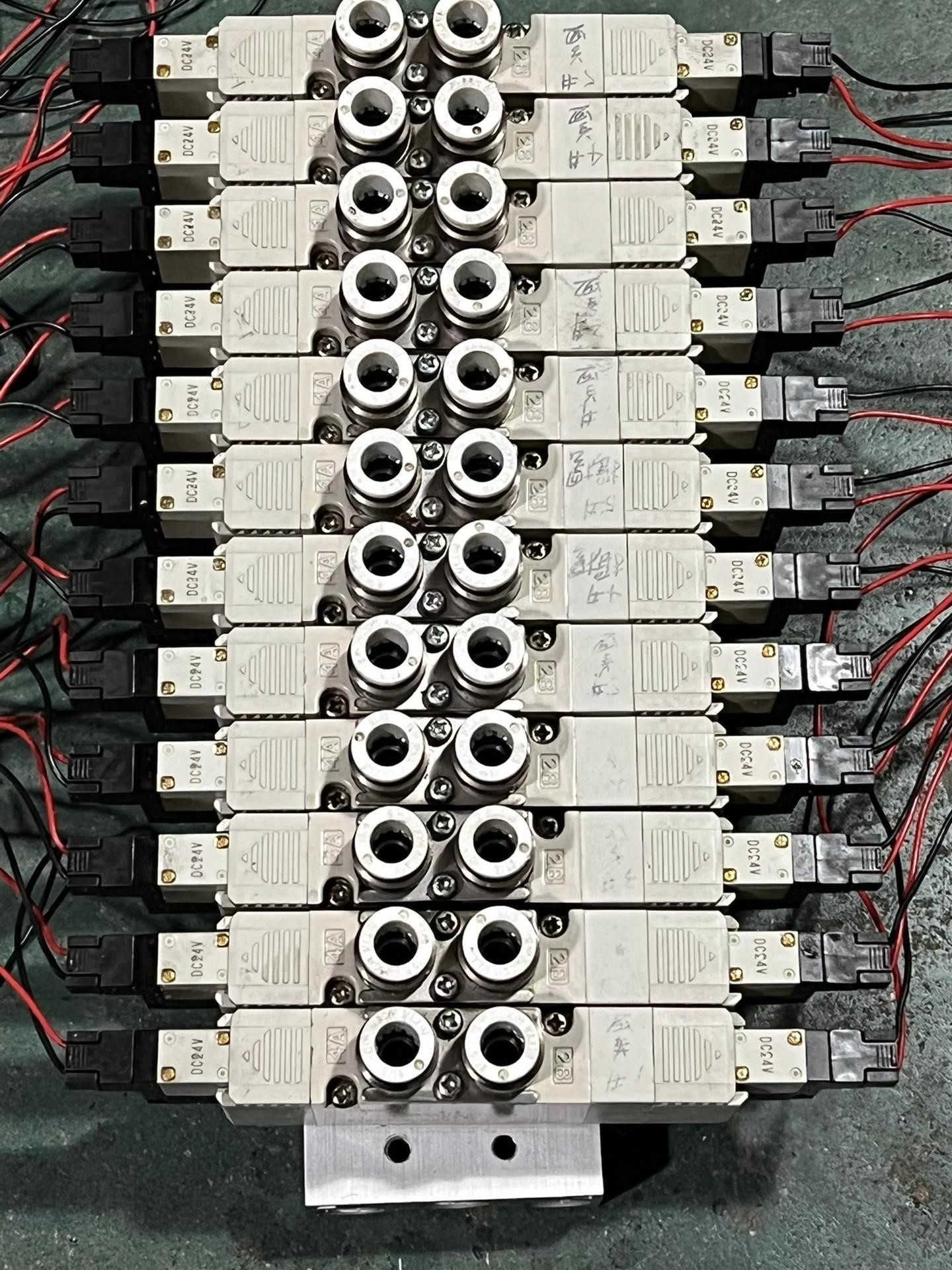 CKD电磁阀4GD339-E2C，插八，功能正常